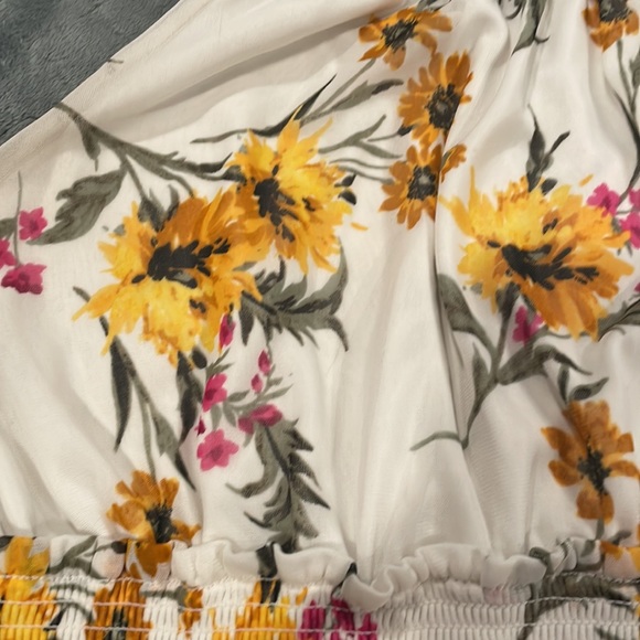 Express floral top - Picture 3 of 3